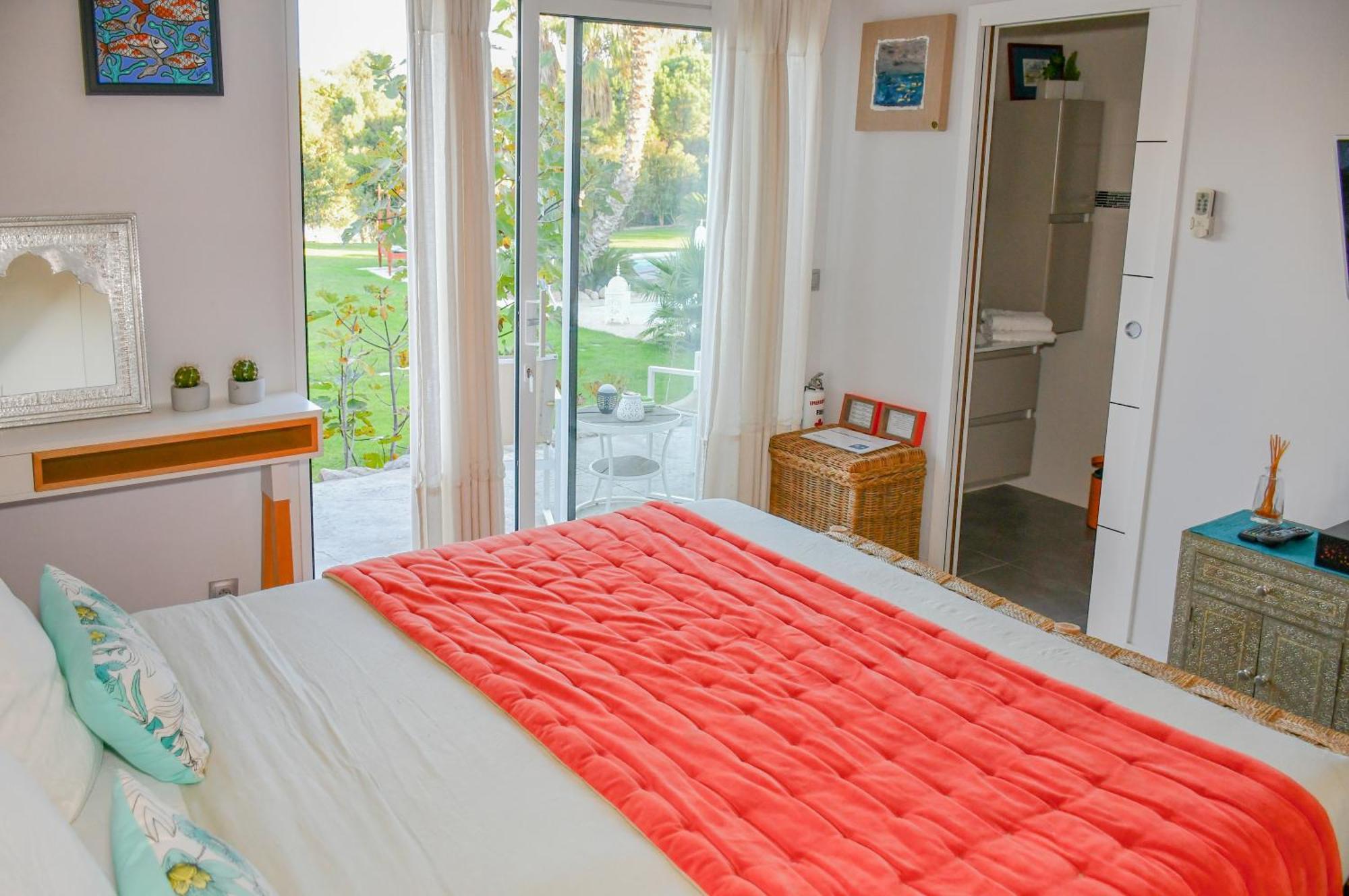 Escapades Lointaines Bed and Breakfast Perpignan Exteriör bild